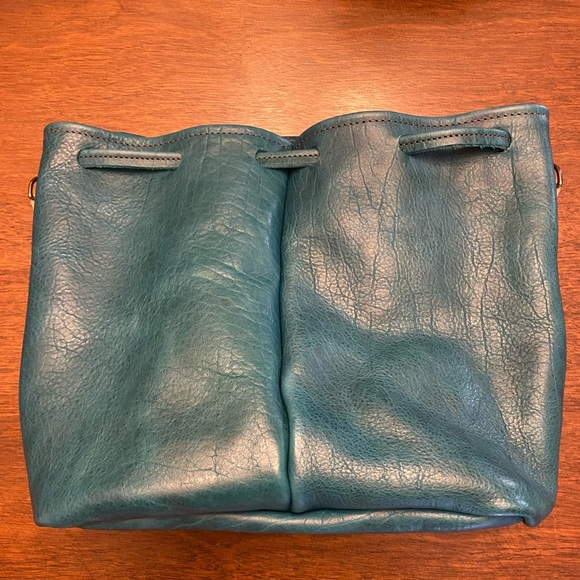 Go Forth Goods Cobalt Bison Abby Bucket Bag - Picture 11 of 11